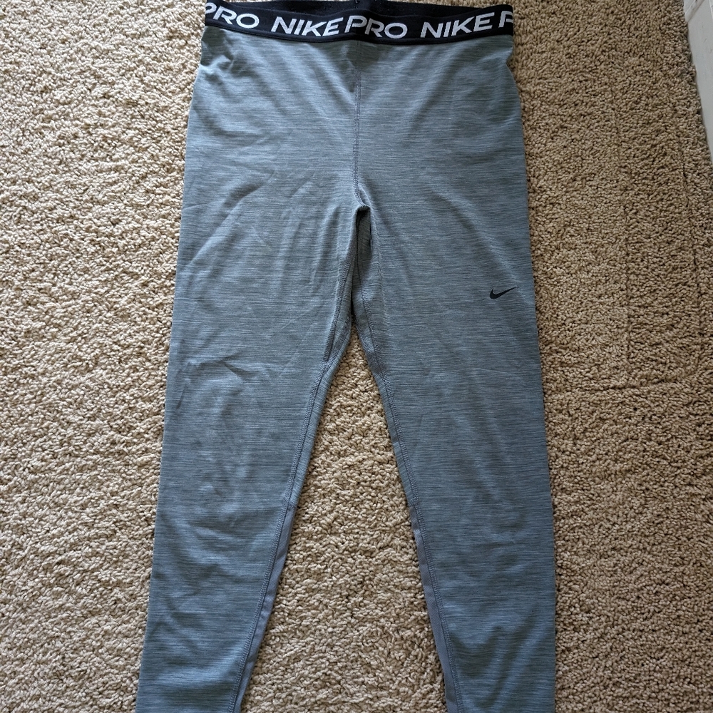 Nike Pro mid rise Leggings